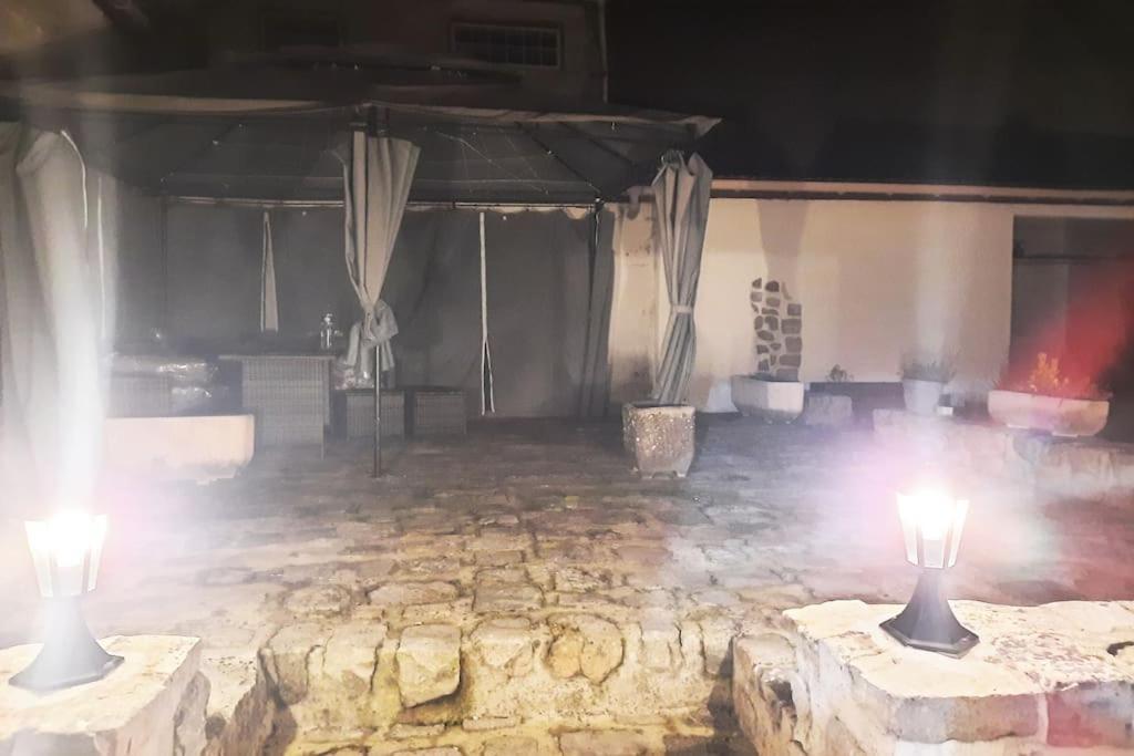Villa Confortable Avec Jacuzzi A Chevannes Chevannes  Exteriör bild